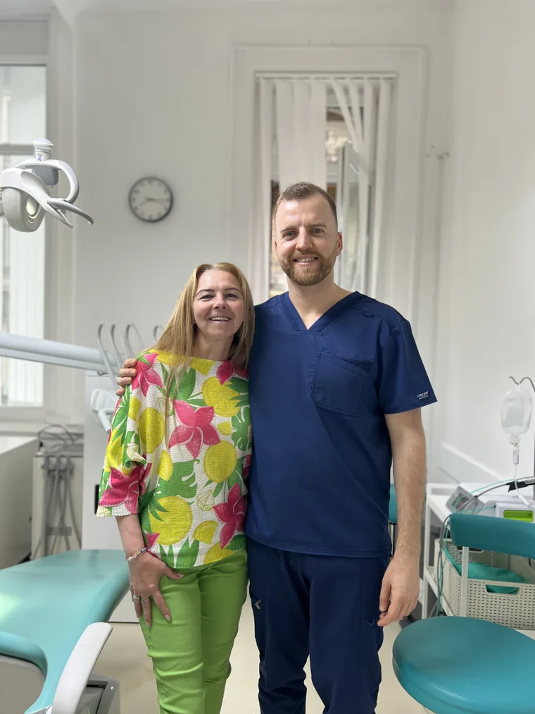 Elégedett páciens Dr. Kiss Péterrel